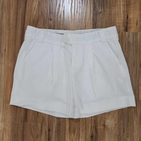 Alfred Sung White Shorts - Picture 2 of 6